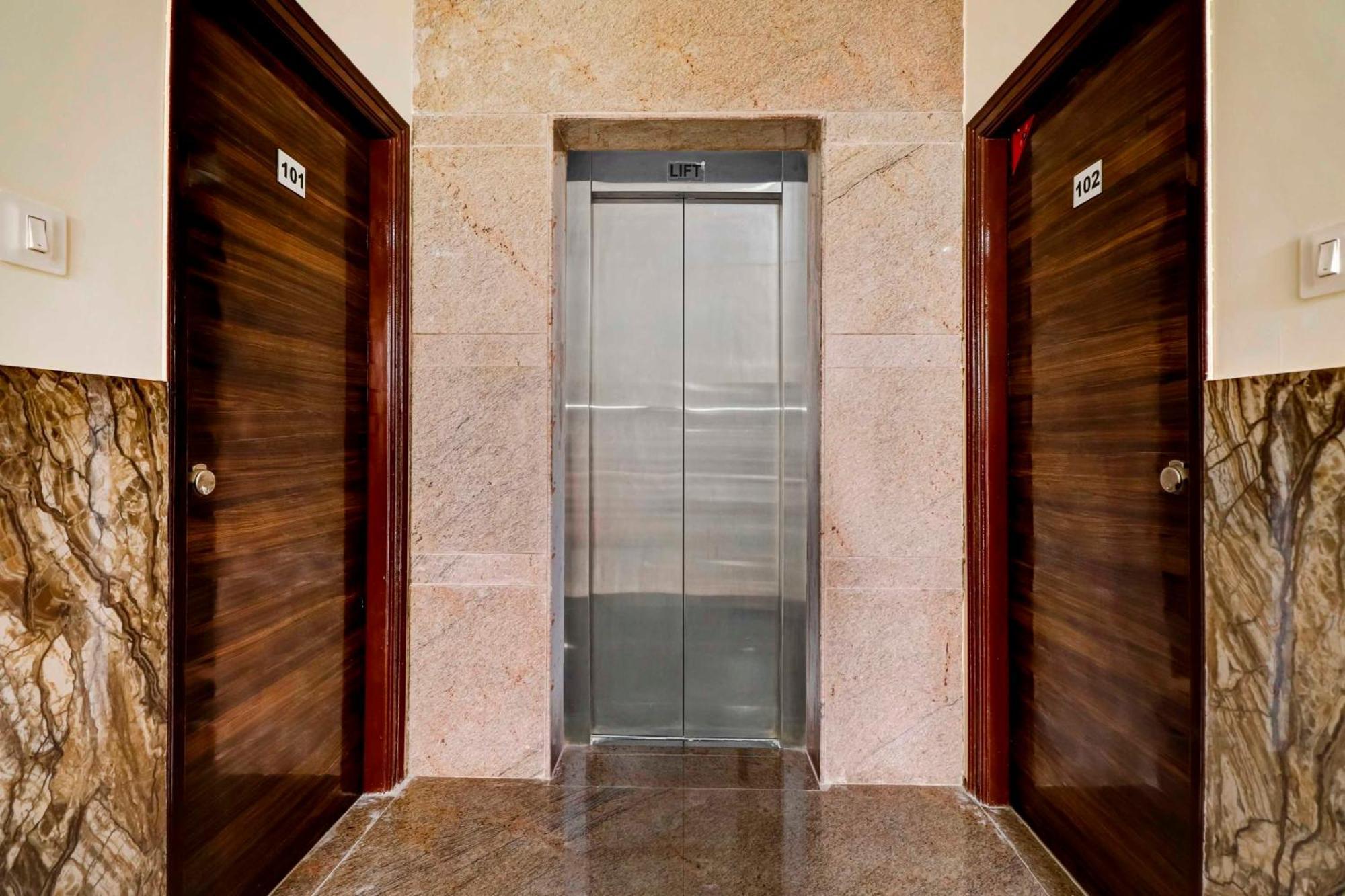 Collection O Olive Hotel Бангалор Екстериор снимка